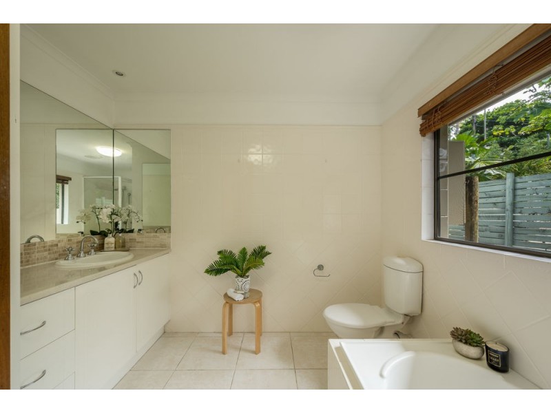 2 Benfer Court, Freshwater QLD 4870