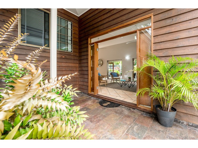 2 Benfer Court, Freshwater QLD 4870