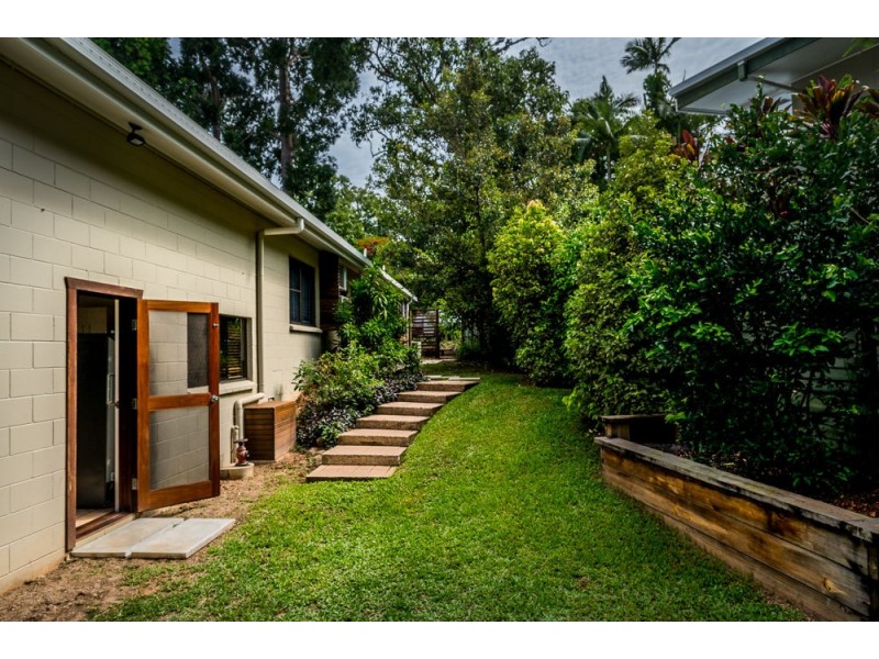 2 Benfer Court, Freshwater QLD 4870