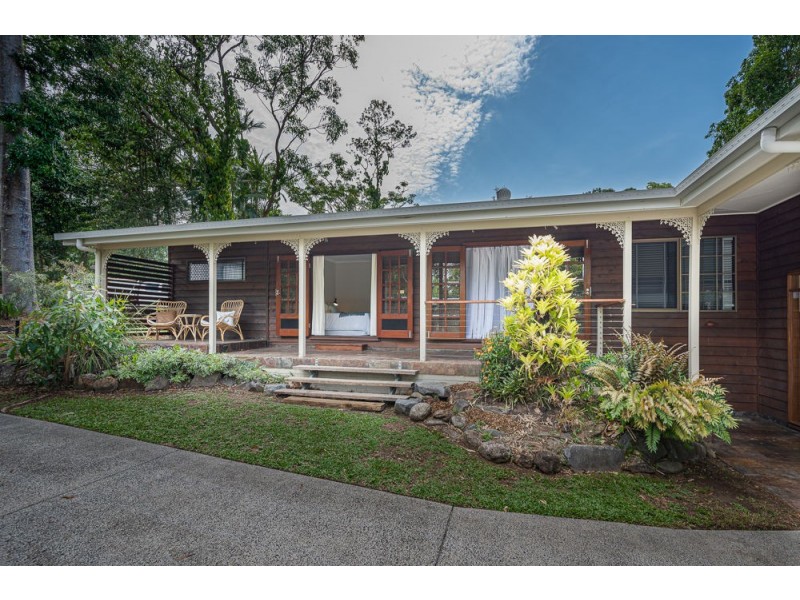 2 Benfer Court, Freshwater QLD 4870