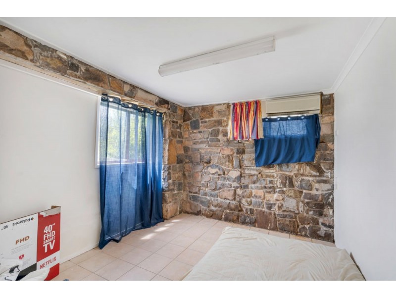 12 Pomona Avenue, Mooroobool QLD 4870