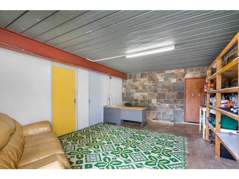 12 Pomona Avenue, Mooroobool QLD 4870