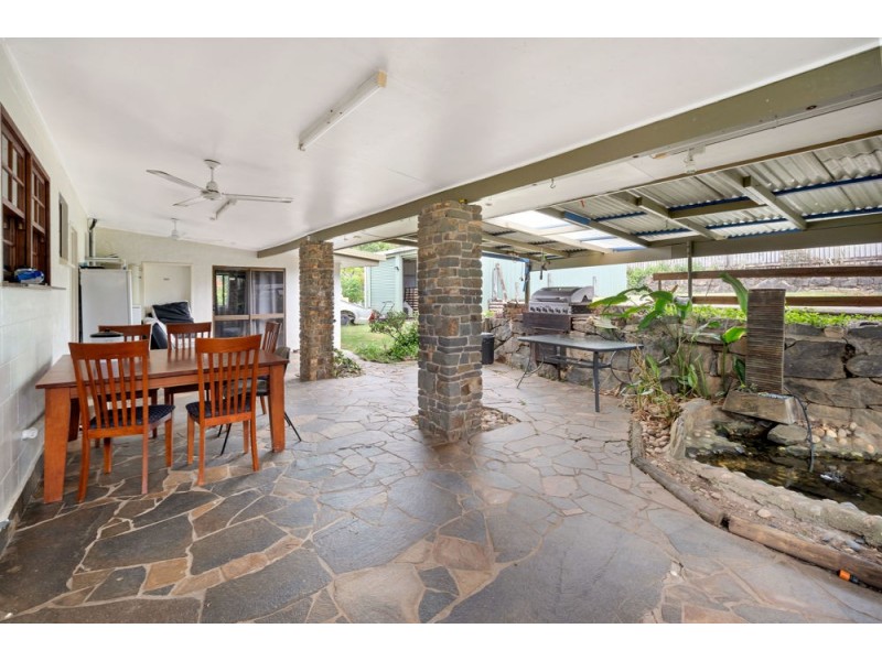 12 Pomona Avenue, Mooroobool QLD 4870