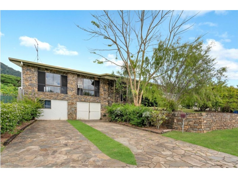 12 Pomona Avenue, Mooroobool QLD 4870