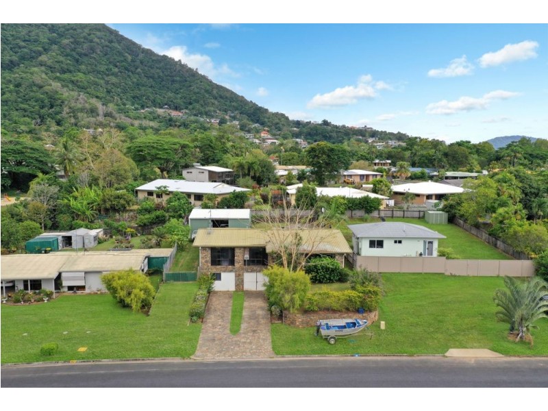 12 Pomona Avenue, Mooroobool QLD 4870