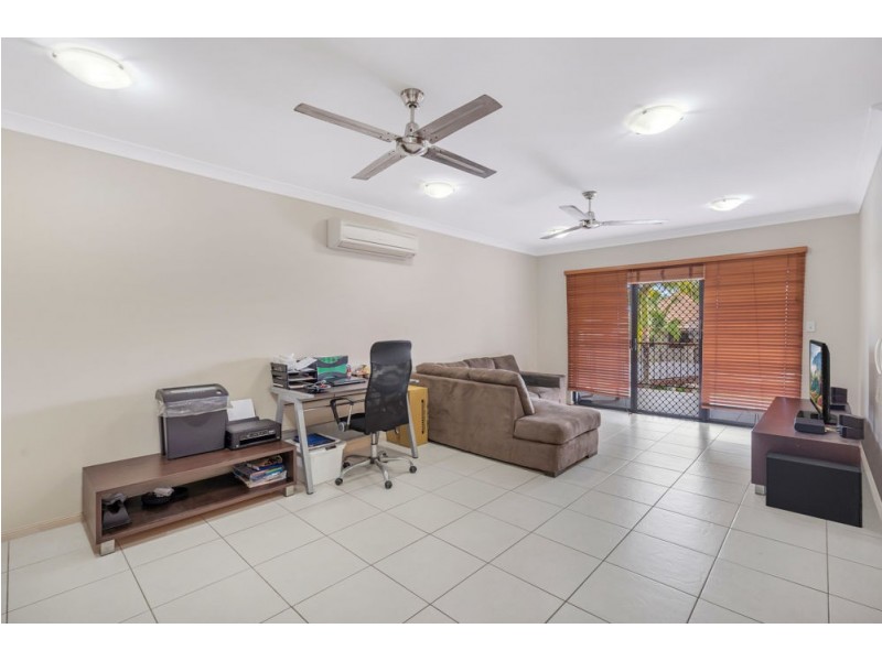 74/1-15 Robson Street, Mooroobool QLD 4870