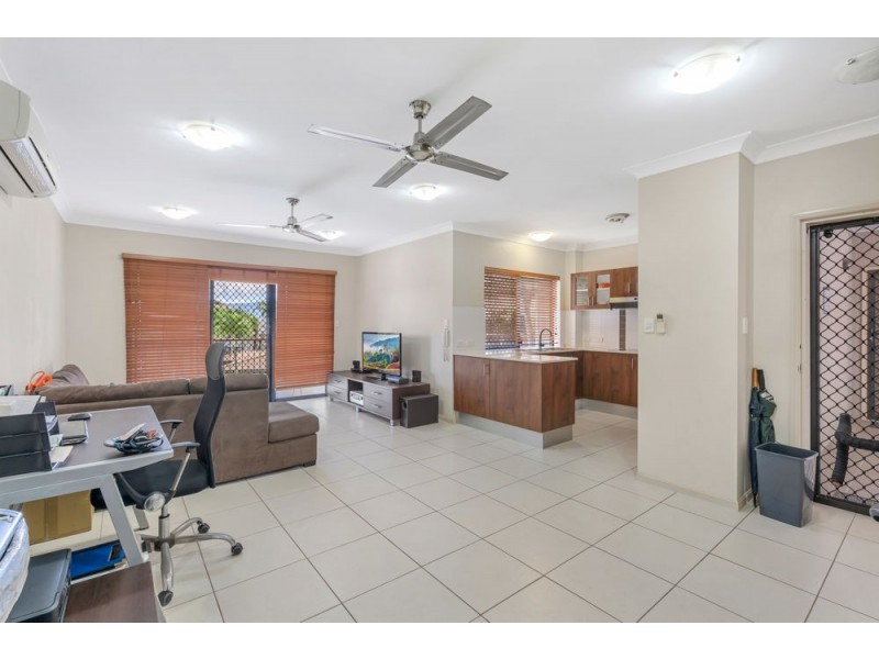 74/1-15 Robson Street, Mooroobool QLD 4870
