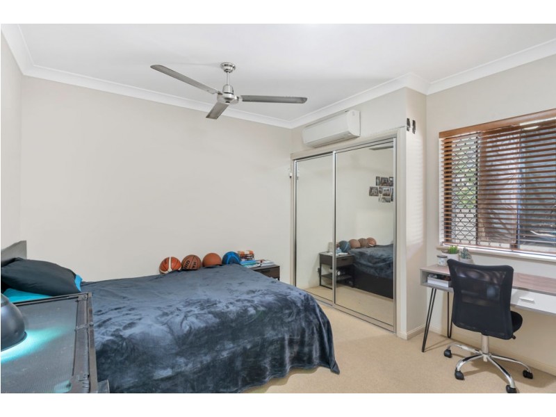 74/1-15 Robson Street, Mooroobool QLD 4870