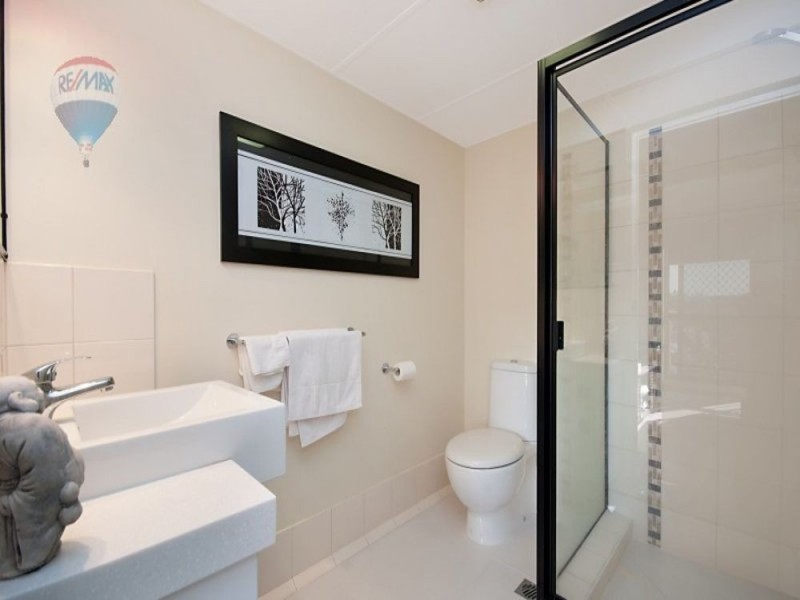 15/249 Esplanade, Cairns North QLD 4870