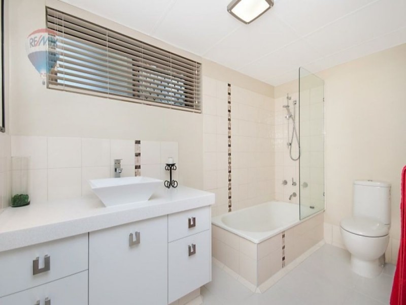 15/249 Esplanade, Cairns North QLD 4870