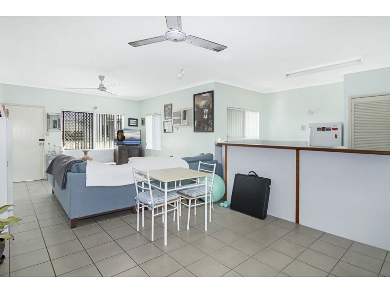 8/8-14 Rose Street, Westcourt QLD 4870