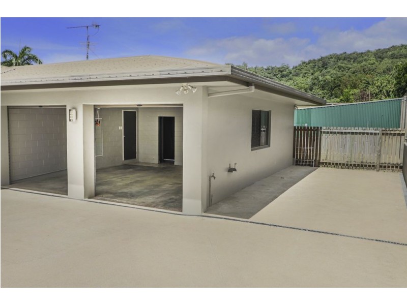 18 Rogers Close, Whitfield QLD 4870