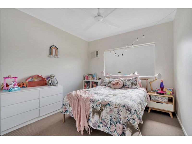 2/25 Rutherford Street, Yorkeys Knob QLD 4878