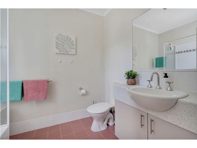 2/25 Rutherford Street, Yorkeys Knob QLD 4878