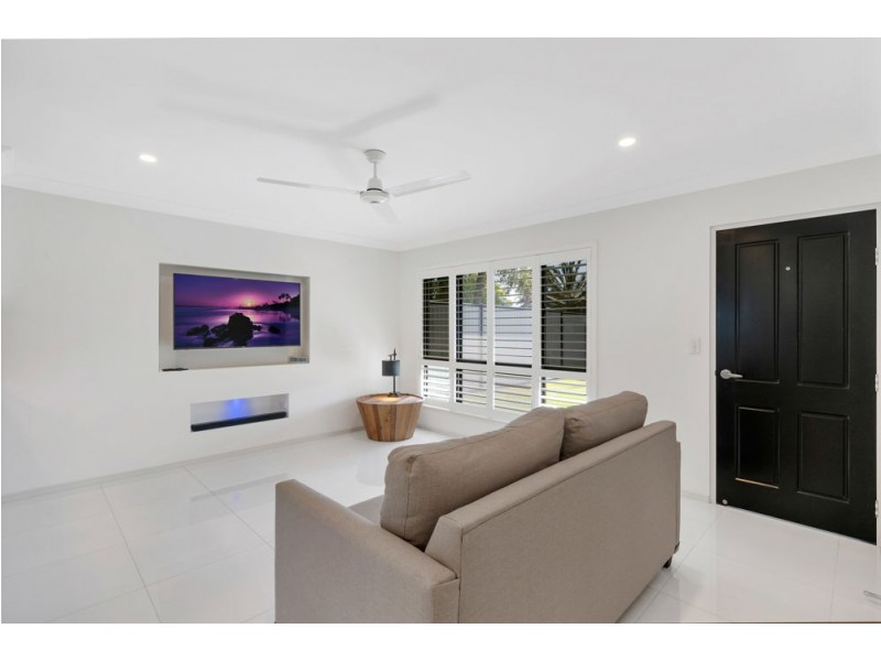 435 Varley Street, Yorkeys Knob QLD 4878