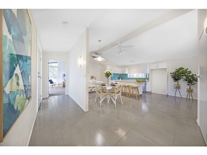 18 Torrance Avenue, Edge Hill QLD 4870