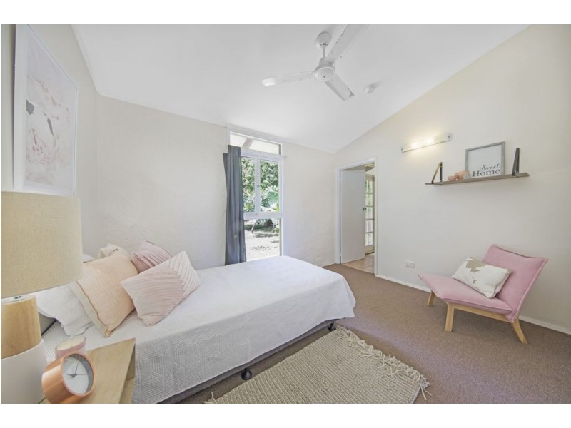 18 Torrance Avenue, Edge Hill QLD 4870