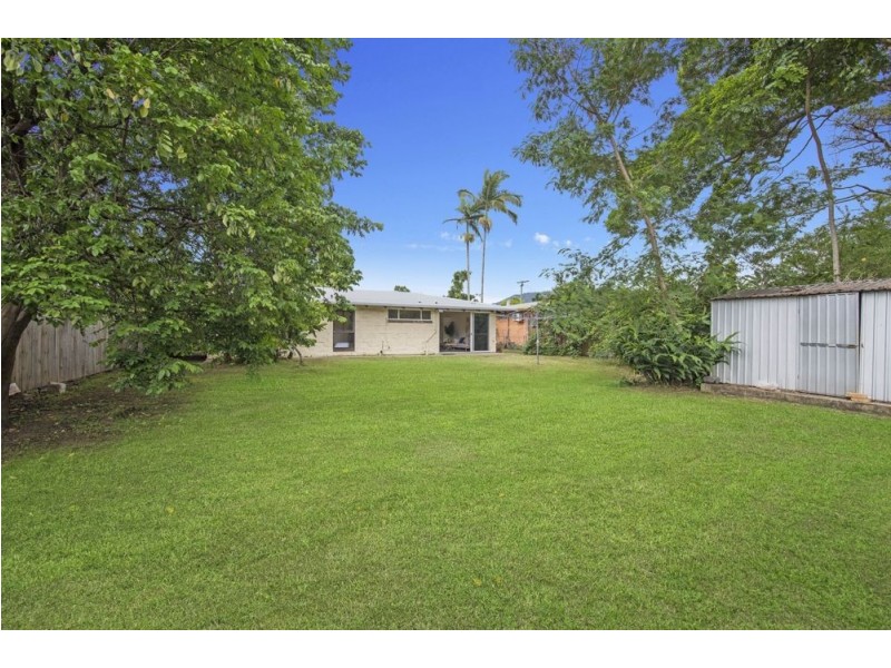 18 Torrance Avenue, Edge Hill QLD 4870