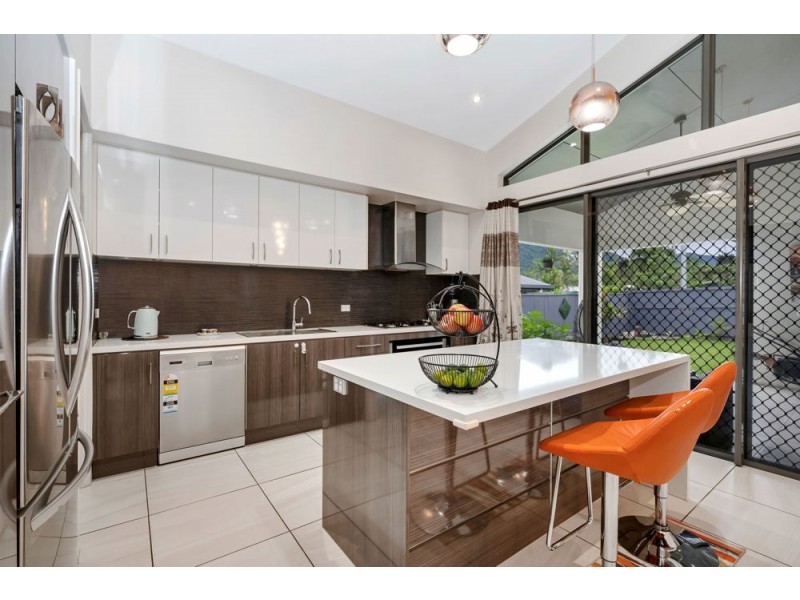 45 Springbrook Avenue, Redlynch QLD 4870