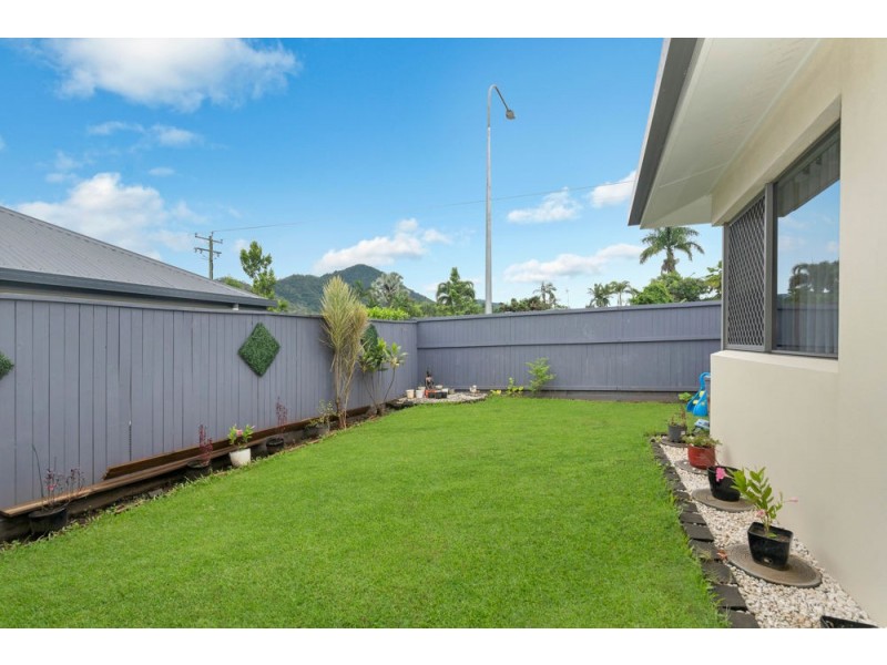 45 Springbrook Avenue, Redlynch QLD 4870