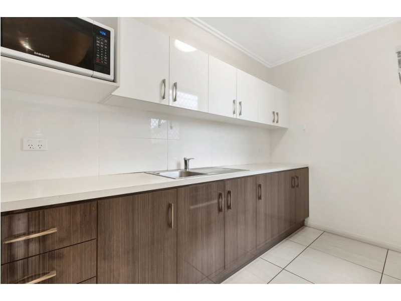 45 Springbrook Avenue, Redlynch QLD 4870