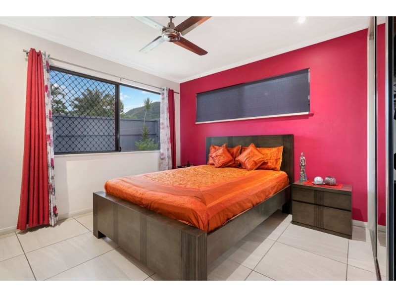 45 Springbrook Avenue, Redlynch QLD 4870