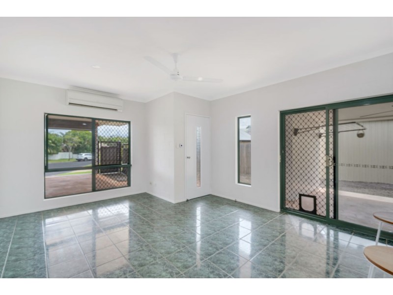 11 Venus Battery Close, Edmonton QLD 4869