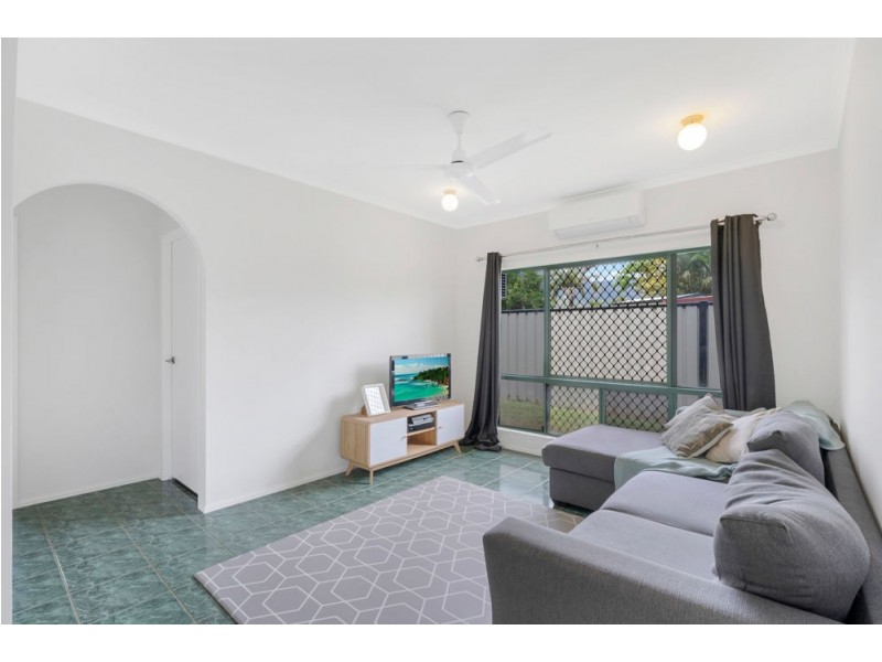 11 Venus Battery Close, Edmonton QLD 4869