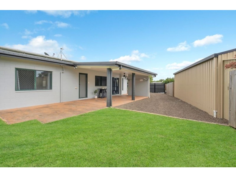 11 Venus Battery Close, Edmonton QLD 4869