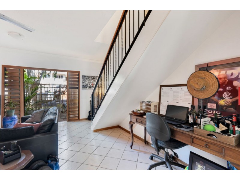 3/32 Oliva Street, Palm Cove QLD 4879