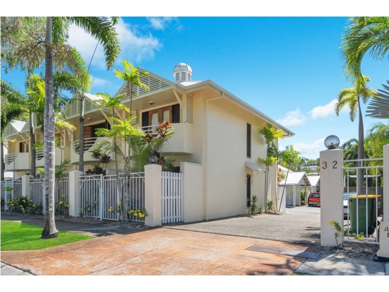 3/32 Oliva Street, Palm Cove QLD 4879