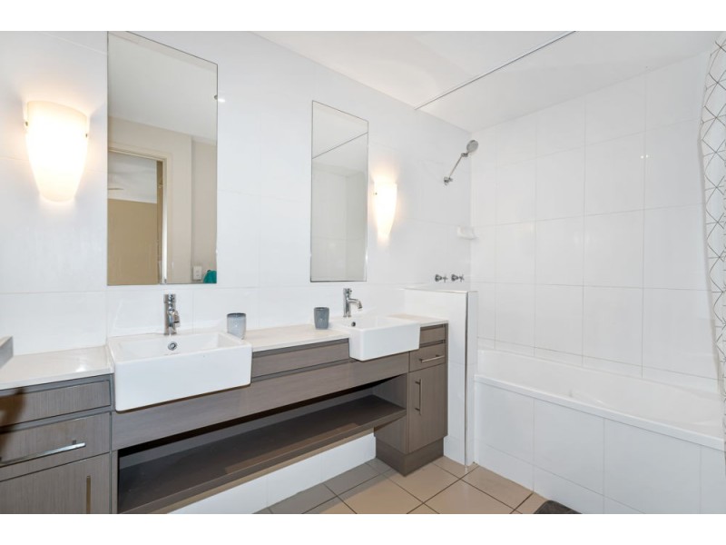 722/12-21 Gregory Street, Westcourt QLD 4870