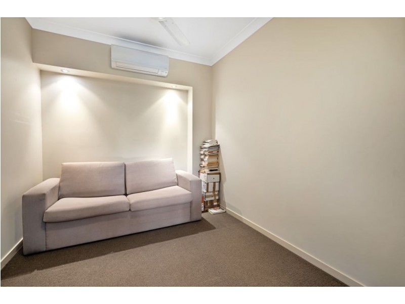 722/12-21 Gregory Street, Westcourt QLD 4870