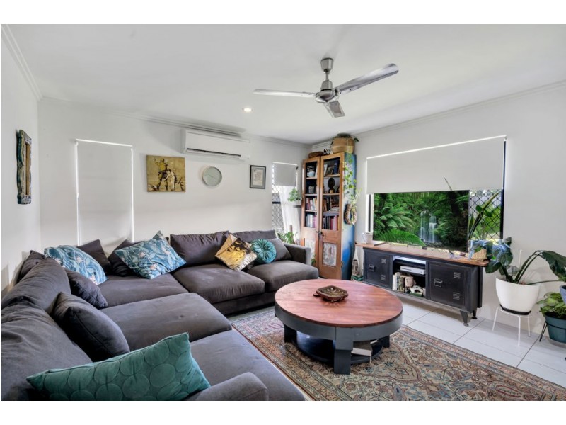 42 Disney Street, White Rock QLD 4868