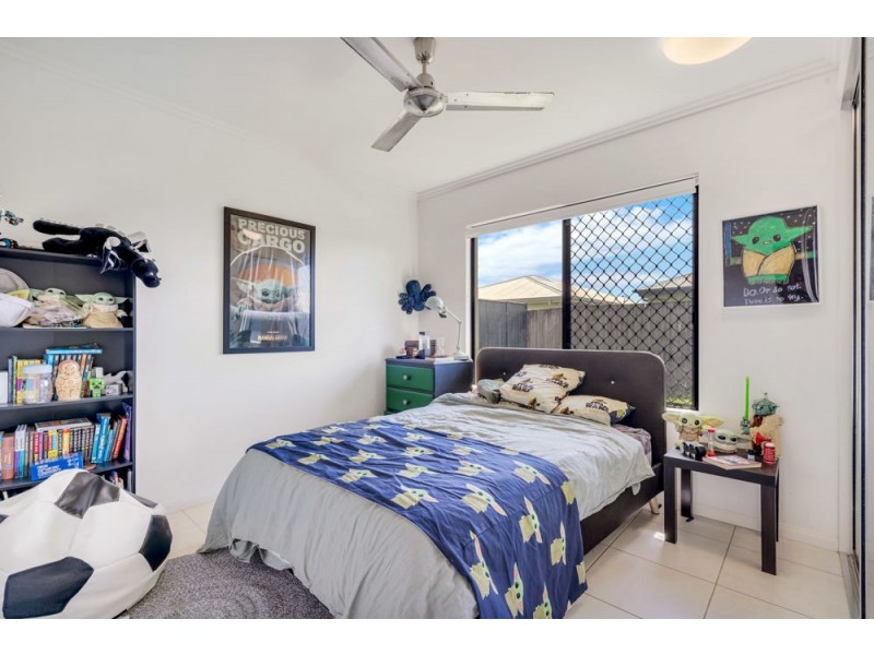 42 Disney Street, White Rock QLD 4868