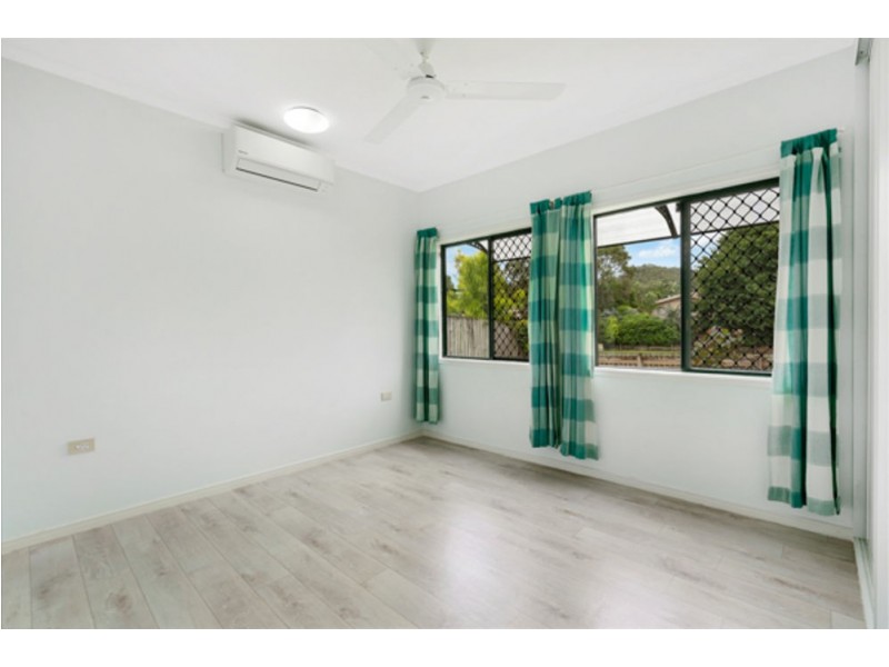 2/14 Barney Street, Edmonton QLD 4869