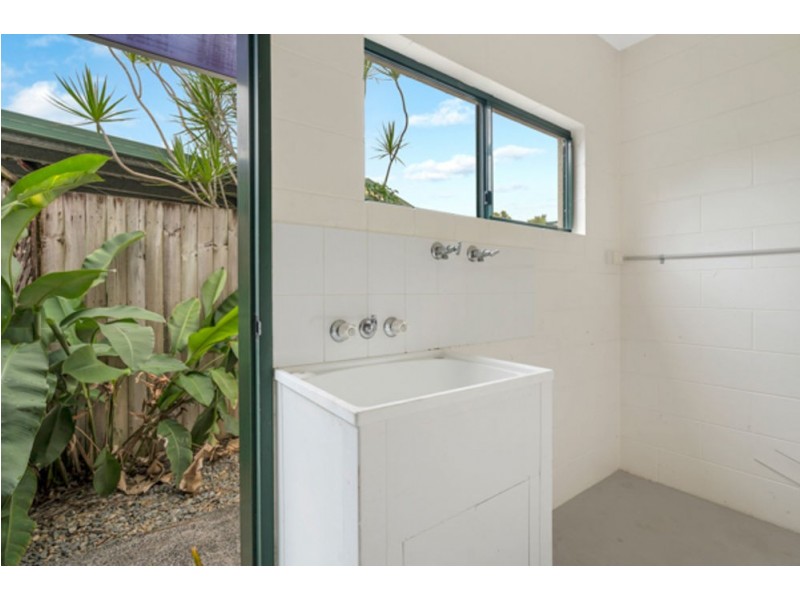 2/14 Barney Street, Edmonton QLD 4869