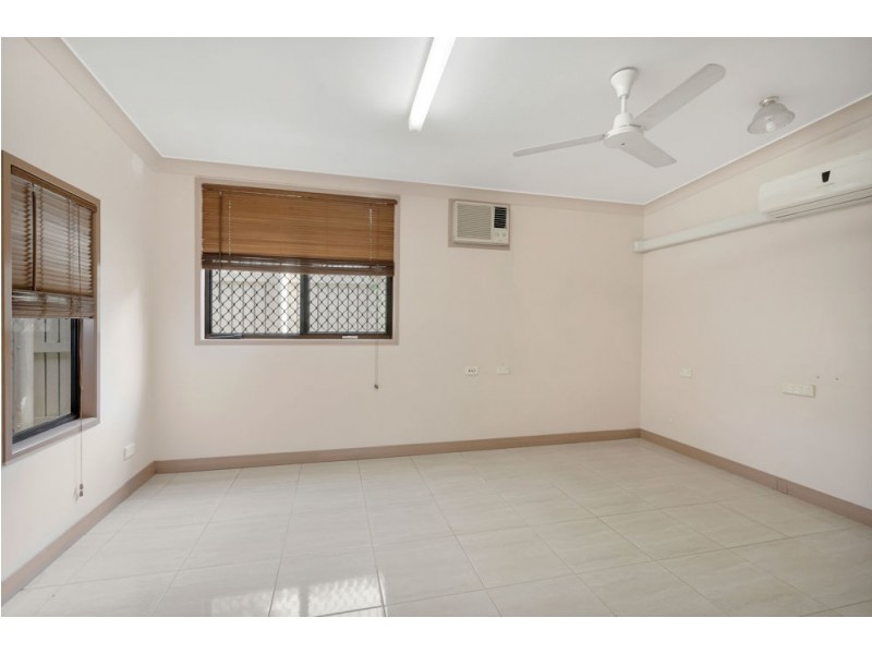 103 English Street, Manunda QLD 4870