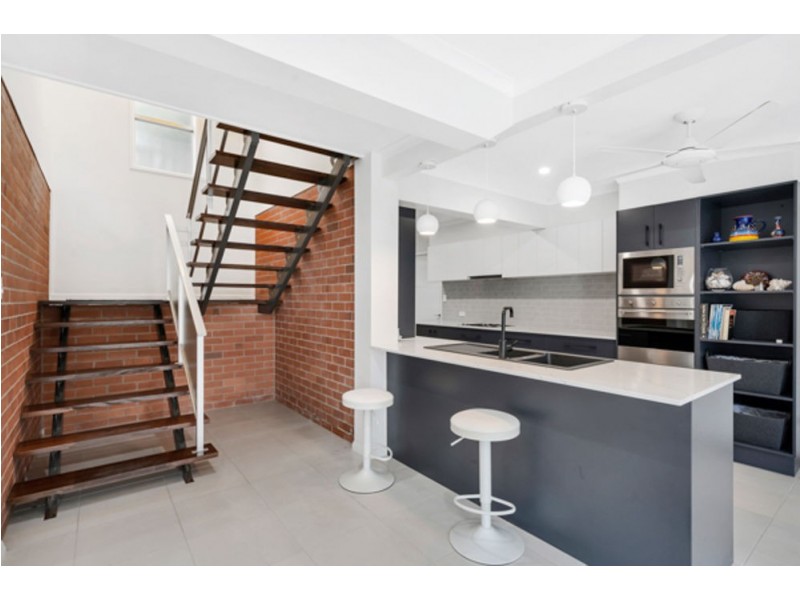 45 Walsh Street, Edge Hill QLD 4870