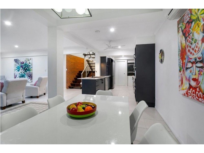 45 Walsh Street, Edge Hill QLD 4870