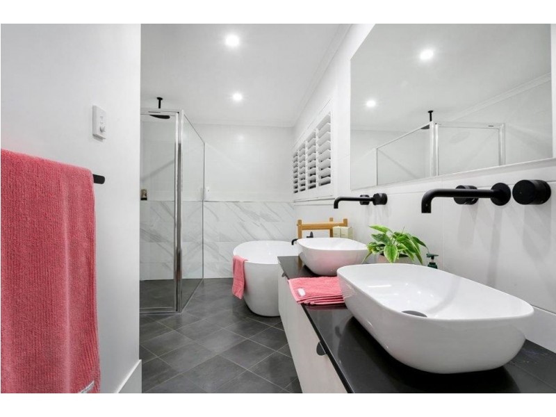 45 Walsh Street, Edge Hill QLD 4870