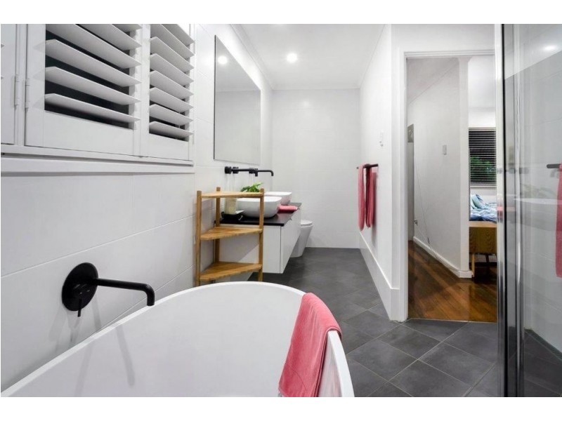 45 Walsh Street, Edge Hill QLD 4870