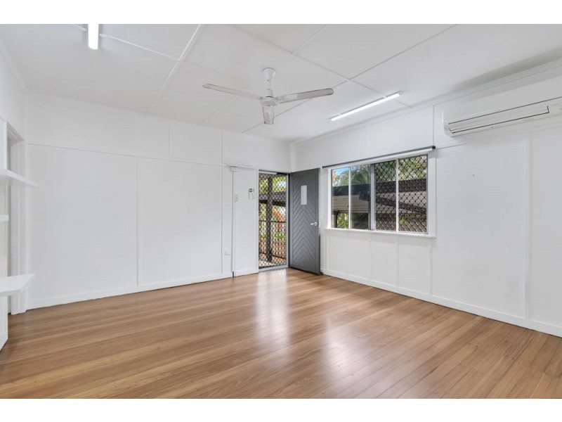 7 Hoad Street, Earlville QLD 4870