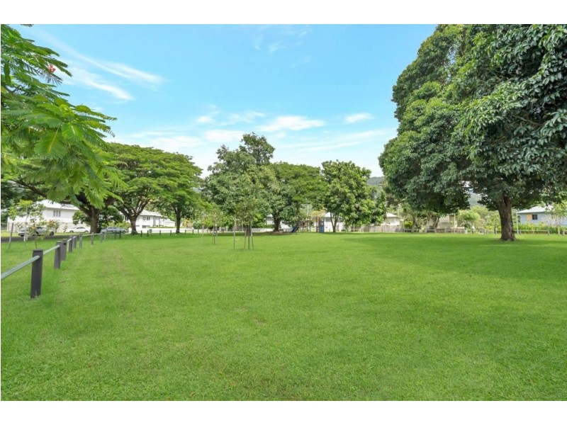 7 Hoad Street, Earlville QLD 4870