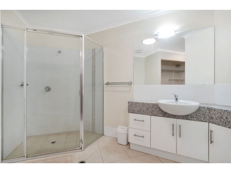 3/15 Minnie Street, Cairns City QLD 4870