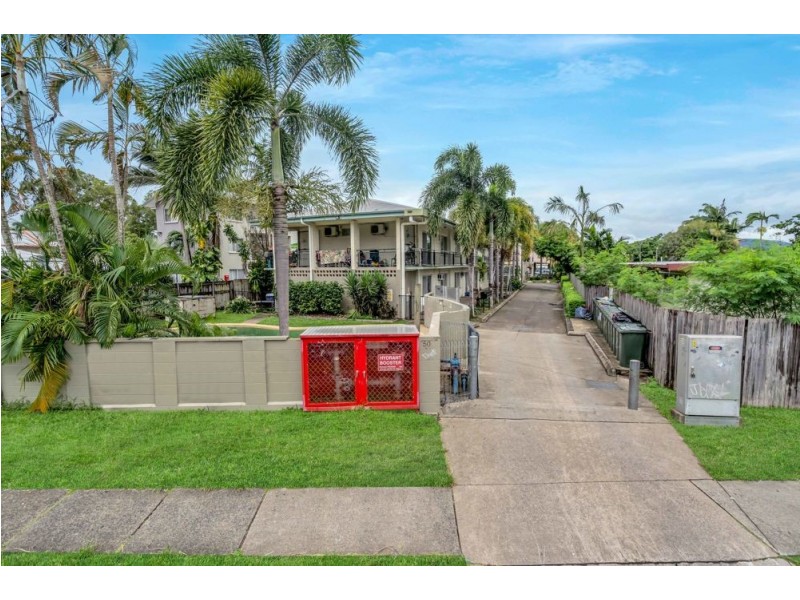 2/50 Alfred Street, Manunda QLD 4870