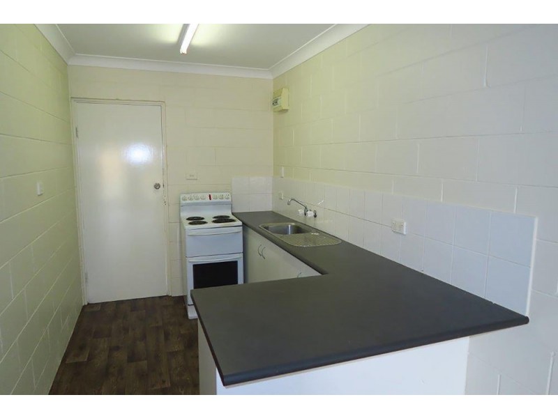 2/50 Alfred Street, Manunda QLD 4870