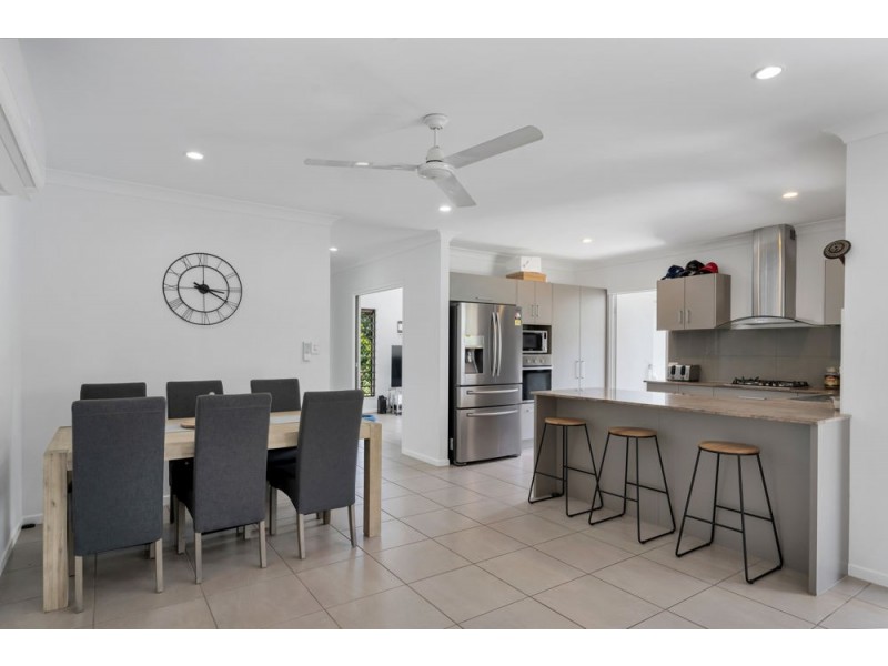 40 Xavier Herbert Drive, Redlynch QLD 4870