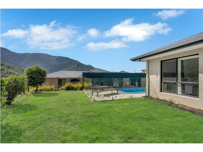 40 Xavier Herbert Drive, Redlynch QLD 4870