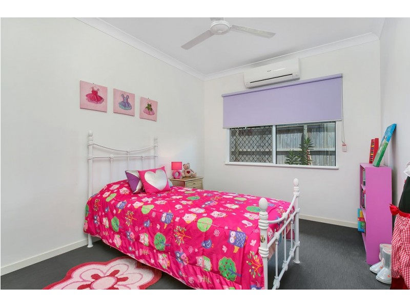38 Springbrook Avenue, Redlynch QLD 4870